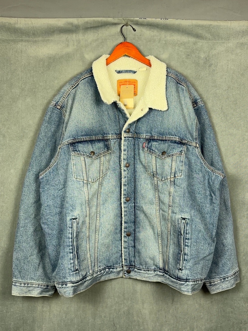 Levis Denim Trucker Jacket Type III Sherpa Lined Mens Size 4XLT TALL Medium Wash